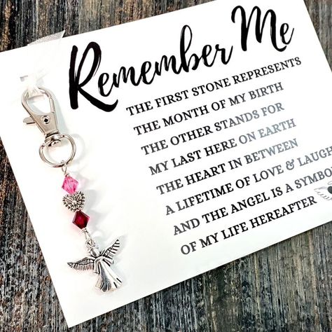 Cardvae Memory Keychain Diy, Memorial Gifts Diy Craft Ideas, Memorial Craft Ideas, Memorial Keychain Diy, Celebration Of Life Memorial Ideas Diy, Memorial Gifts Diy, Memorial Gift Diy, Sympathy Gift Ideas, Letter From Heaven