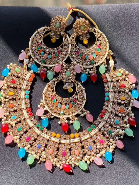 Heavy Jewellery, Amrapali Jewellery, Wedding Jewellery Designs, Indian Wedding Jewelry Sets, Fancy Jewelry Necklace, Multi Coloured Necklaces, Fancy Jewellery Designs, Polki Necklace, Bridal Bangles