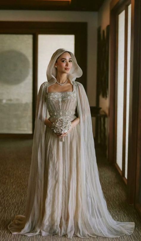 Heart Evangelista Wedding Gown, Wedding Dress With Hood, Game Of Thrones Wedding Dress, Heart Evangelista Wedding, Hooded Wedding Dress, Heart Evangelista Outfit, Veil Outfit, Fairytale Wedding Dress, Medieval Wedding Dress