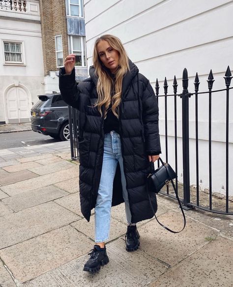 Long Puffer Outfit, Black Puffer Coat Outfit, Puffy Coat Outfit, Long Puffer Coat Outfit, Black Puffer Outfit, Puffy Jacket Outfit, Long Jacket Outfit, Long Puffy Coat, Long Black Puffer Coat