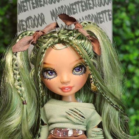 Rainbow High Hair Restyle, Doll Restyle, Rainbow Dolls, Barbie Miniatures, High Hair, Custom Monster High Dolls, Dolls Clothes Diy, Fantasy Art Dolls, Pin Doll