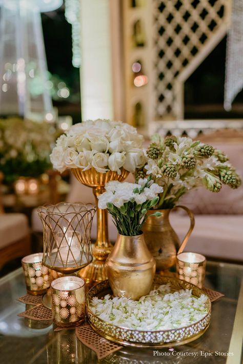 Indian Wedding Decor Diy Simple, Tuberose Decor Wedding, White Diwali Decor, Desi Wedding Reception Decor, Indian Wedding Decor At Home, Indian Dinner Decoration Ideas, Indian Festive Table Decor, Brass Decor Indian Wedding, Indian Celebration Decor