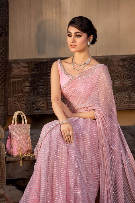 Net Saree Blouse Designs Party Wear, Sparkly Saree, Pastel Colour Saree, Fancy Designer Sarees, Simple Saree Designs, Fancy Sarees Party Wear, Indian Saree Blouses Designs, Simple Sarees, Pakistani Fancy Dresses