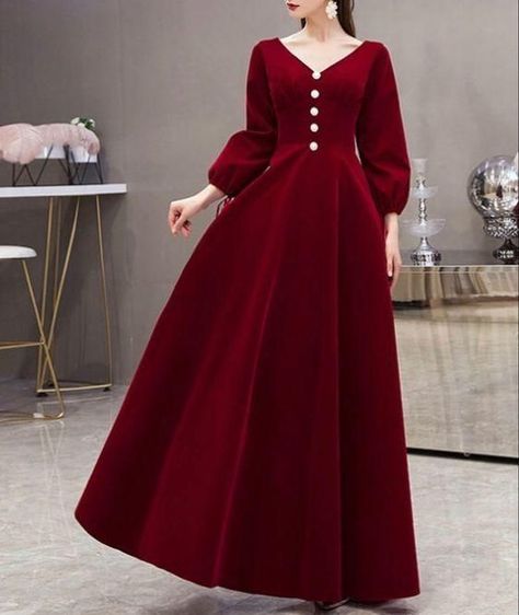 ac796a52db3f16bbdb6557d3d89d1c5adesc48842105ri Yalda Dress, Frog Dress, Evening Dress Long, Velvet Dress Designs, Muslim Fashion Hijab Outfits, Velvet Fashion, Prom Dresses Long With Sleeves, Pinterest Fashion, Everyday Dresses