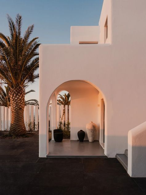 Nobu Santorini, Greece hotel review | CN Traveller Nobu Santorini, Santorini Style Home, Santorini Greece Hotel, Mediterranean Architecture Modern, Santorini Architecture, Villa Facade Design, Hotels In Santorini Greece, Mediterranean Hotel, Plaster House