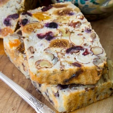 Publix Breakfast Bread Recipe, Paleo Breakfast Bread, Fruit And Nut Bread, Paleo Fruit, Best Gluten Free Bread, Healthy Bread Recipes, Pain Sans Gluten, Breakfast Bread Recipes, Paleo Bread