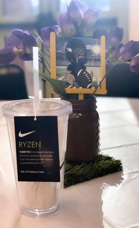 Nike Party Centerpieces, Jordan Theme Centerpieces, Basketball Table Centerpiece, Sweet 16 Basketball Theme, Jordan Theme Birthday Party Centerpiece, Basketball Centerpieces, Baby Shower Table Centerpieces, Trunk Party, Football Baby Shower