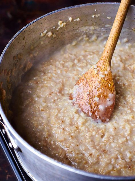 Oats Everyday, Oat Porridge, How To Make Porridge, Proper Tasty, Breakfast Porridge, Breakfast Oatmeal Recipes, Scottish Recipes, Porridge Recipes, Jamie Oliver Recipes