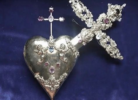 Sushi Dinner, Lizzie Hearts, Pretty Knives, Joan Of Arc, Jairzinho, I Know It, Dream Jewelry, Jewelry Inspo, Sacred Heart