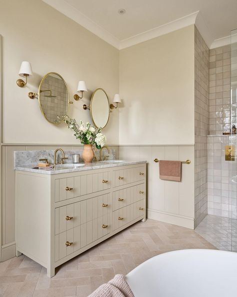 'The Malibu' vanity unit designed by @houseninedesign takes centre stage in this stunning bathroom design by @simplybathroomsltd. Every detail, from the exquisite vanity unit to the captivating tile floors by @capietra, is meticulously curated for beauty and comfort. Captured beautifully by the talented @adamcarterphoto Would you want a bathroom like this? Reach out today! 🌐 www.parkerhowleynco.co.uk ☎ 03334440406 📧 enquiries@parkerhowleynco.co.uk #bathrooms #bathroomdesign #bathroom #i... Marble Vanity Unit, Bathroom Double Vanity, Marble Kitchens, Double Vanity Unit, Interior Construction, Bed Double, Instagram Edit, Stunning Bathrooms, Marble Vanity