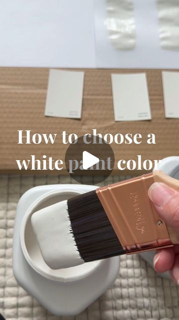 Crystal Jarvi | {Virtual} Home Design + Decor on Instagram: "Are you struggling to choose a white paint color for your home? 🙋🏼‍♀️ you are not alone! Sharing some of my favorite white paints and how to find their undertones.  Let’s look at 4 popular @sherwinwilliams paint colors: SW Snowbound SW Greek Villa  SW Alabaster  SW City Loft   When choosing a white, first take a very neutral bright white (SW Extra White is one of their most neutral and bright whites) and compare it to the color you are looking at. It will pull the undertones and you will be able to see how the color changes.  I talk through all the undertones, LRV, and trim pairings in this video to help you choose the best one for your home!   Always remember, it’s best to test paint on each wall and look at it in different li Eider White Vs Alabaster, Oyster White Vs Alabaster, Tulle White Paint Color, Sw Snowbound Walls, Sw Greek Villa Walls, Snowbound Vs Alabaster, Sw Alabaster Walls, Sw City Loft, Sw Extra White