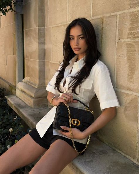 Kelsey Merritt on Instagram: "loving the new @dior jolie bag #diorjolie 🖤" Kelsey Merritt Outfits, Outfit Inspo Clean Girl, Old Money Hairstyles, Christmas Core, Formal Smart Casual, Hairstyles Brunette, Hollywood Aesthetic, Kelsey Merritt, Core Fashion