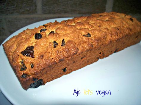 Bajan Sweet Bread – Pane dolce delle Barbados | Italian Vegan Way of Life Bajan Sweet Bread, Barbados Recipes, Bajan Food, Bajan Recipe, Pane Dolce, Coconut Bread, Vegan Italian, Dried Cherries, Grated Coconut