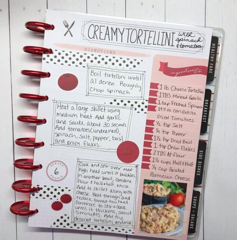 Recipe Scrapbook Homemade Cookbook, Memory Cookbook, Cook Book Ideas, Recipe Book Aesthetic, Recipe Book Ideas, Recipes Scrapbook, Diy Recipe Book, Scrapbook Recipe Book, Recipe Planner