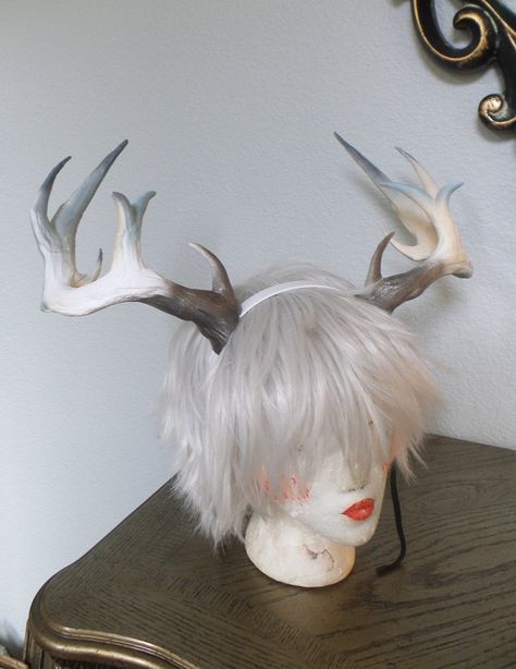 Deer Horns Diy, Antler Cosplay, Antlers Cosplay, Cosplay Antlers, Satyr Costume, Antler Horns, Horns Cosplay, Cosplay Horns, Dnd Druid