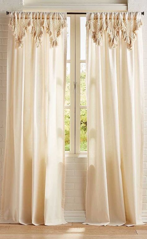 Cortinas Country, Cat Rugs, Cortina Boho, Cortinas Boho, Natural Curtains, Ivory Curtains, Homemade Curtains, Tassel Curtains, Macrame Curtain