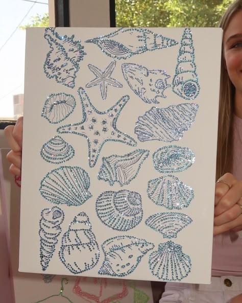 “Blue seashell kit” IS NOW AVAILABLE ON MY WEBSITE!!!🐚🐚🐚 Easy Seashell Painting, Repousse Art Projects, Beddazling Painting, Gem Painting Ideas, Bead Art On Canvas, Cute Paintings Aesthetic, Gem Canvas Art, Gems Painting, Seashell Art Painting