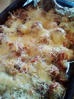 Pantry Eats: Meatball Tatertot Casserole Frozen Hashbrowns, Meatball Recipes, Dinner Dishes, Fabulous Foods, One Night, One Pot Meals, Main Meals, Tater Tot, Migraine