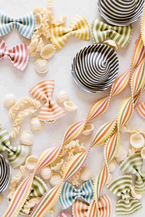 Homemade Pasta Colorful, Colored Pasta Recipes, Patterned Pasta, Striped Pasta, Coloured Pasta, Pasta Design, Beautiful Pasta, Colorful Pasta, Rainbow Pasta