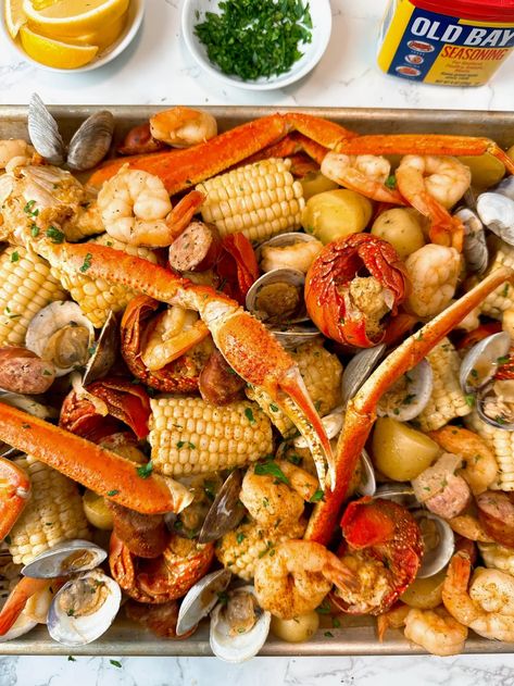 Seafood Boil Seafood Boil, Fresh Seafood, Broth, Pasta Recipes, Seafood, Presentation, Pasta, Fish