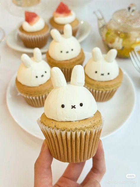 Cute Asian Desserts, Cute Baking Ideas Easy, Miffy Dessert, Bunny Cupcakes Ideas, Miffy Cupcakes, Postres Cute, Kawaii Pastries, Cute Baking Ideas, Miffy Food