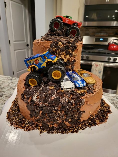 Truck Birthday Cake Ideas, Monster Truck Birthday Cake, Truck Birthday Cake, Be A Monster, Monster Jam Birthday, Monster Jam Party, Monster Truck Theme, Truck Birthday Cakes, Rainbow Cake Topper