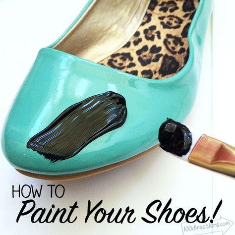 Paint your shoe for Halloween with Plaid Multi-surface paint. DIY Upcycled painted halloween flats Painted Heels Diy, Shoe Upcycle, Diy Heels Makeover, Diy Footwear, Hand Painted Heels, Upcycle Shoes, Paint Shoes, Leather Painting, Diy Heels