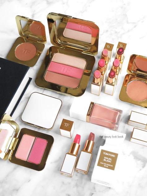 The Beauty Look Book: Tom Ford Beauty Soleil Color Collection for Summer 2016 - Sneak Peek + Swatches Body Essentials, Revolution Eyeshadow, Tom Ford Makeup, Make Up Inspiration, Tom Ford Beauty, Smoky Eyes, Makeup Guide, High End Makeup, Luxury Makeup