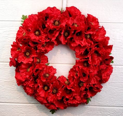 Let Us Never Forget Red Poppy Wreath | Memorial Day Red Poppy Wreath | Lest We Forget | Made in America | Made with Love by 2DogzArt on Etsy Memorial Day Poppies, Felt Flower Template, Poppy Wreath, Feather Wreath, Memorial Day Wreaths, Wire Wreath Frame, Wreath Frame, Candle Wreaths, Purple Feather