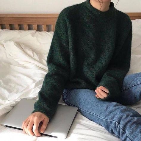 Fesyen Islam, Fall Fits, Winter Fits, Looks Style, Green Sweater, Fall Winter Outfits, Cute Casual Outfits, Look Fashion, Minimalist Fashion