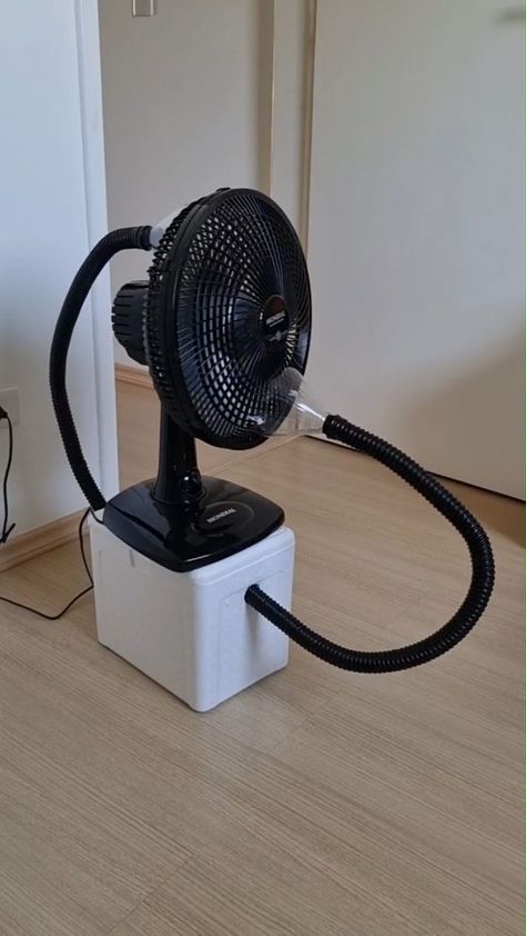 Bucket Air Conditioner, Homemade Ac, Homemade Air Conditioner, Kitchen Storage Organization Diy, Diy Air Conditioner, Bottle Cap Table, Construction Repair, Ac Fan, Diy Home Cleaning