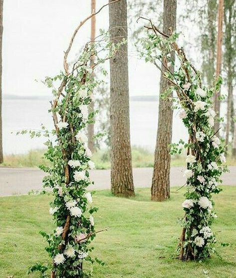 Wedding Arch In Front Of Tree, Arch Made From Tree Branches, Wedding Arch Tree Branches, Wedding Arch Curved, Twig Wedding Arch, Manzanita Wedding Arch, Wedding Arch With Vines, Curly Willow Wedding Arch, Wedding Arch With Branches