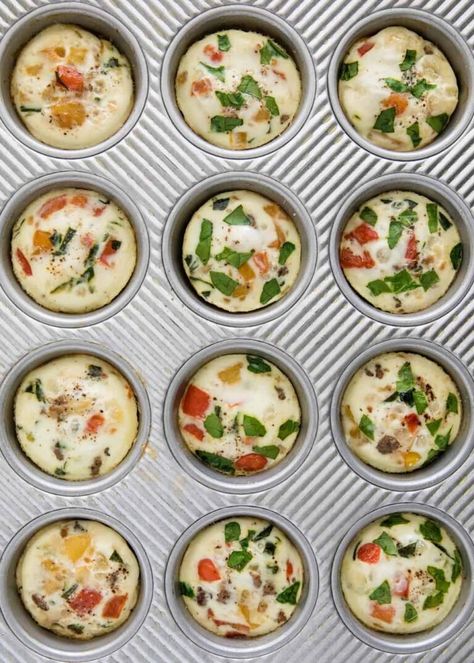 Easy-to-customize egg white muffins that make the perfect healthy on-the-go breakfast. They're high in protein, low in fat and downright delicious! #healthy #healthyrecipes #healthybreakfast #eggs #eggwhites #paleo #whole30 #lowcarb #breakfast #breakfastrecipes #recipes #iheartnaptime Egg White Muffin Cups, Egg White Breakfast Recipes, Egg White Muffins, Egg White Breakfast, Egg White Recipes, Vegan Muffins, I Heart Naptime, Healthy Eggs, Egg Muffins