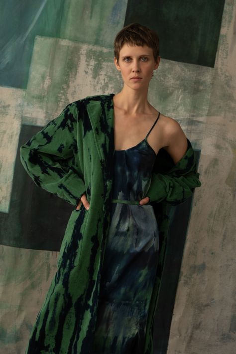 Raquel Allegra Autumn-Winter 2019-2020 (Fall 2019), shown 15th February 2019 Simple Kurti Designs, Raquel Allegra, Street Look, Fashion Week Street Style, Fashion Show Collection, Active Wear Leggings, Fashion Colours, Elegant Outfit, Active Wear For Women