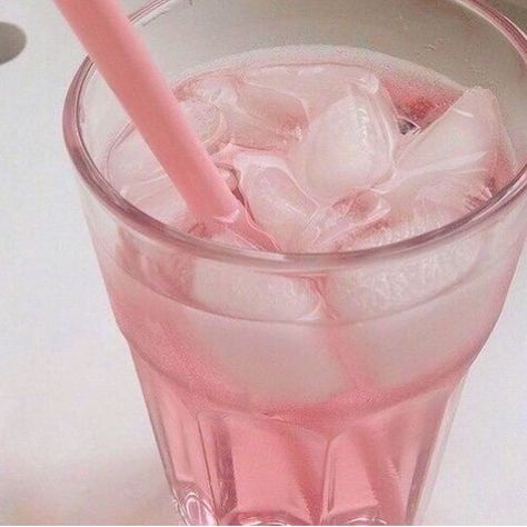 ᶫᵒᵛᵉ Glitter Rosa, Soft Pink Theme, Pink Drink, Baby Pink Aesthetic, Pink Foods, Pastel Pink Aesthetic, Pink Vibes, Pink Themes, Aesthetic Colors