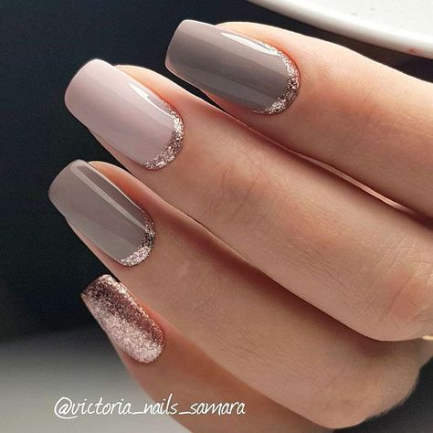 Rose gold is a must for you if you want to bring some color to your life without it becoming too much. Subtle, cute and romantic it will bring great vibes not only for special occasions but also in your daily life. Try it in different variations and shine Different Nail Shapes, Elegant Nail Designs, Classy Nail Designs, Neutral Nails, Elegant Nails, Fabulous Nails, Beautiful Nail Art, Classy Nails, Manicure E Pedicure