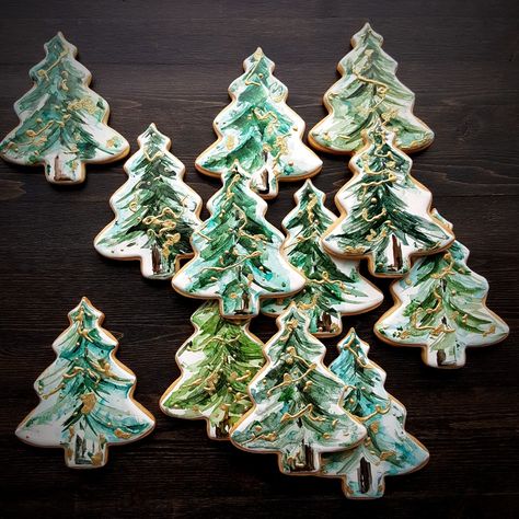 Hand Painted Sugar Cookies Christmas, Painted Sugar Cookies Christmas, Hand Painted Christmas Cookies, Painted Christmas Cookies, Tammy Holmes, Painted Sugar Cookies, Hand Painted Tree, Watercolor Cookies, Painted Cookies