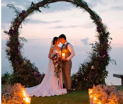 Purple Outdoor Wedding, Thailand Wedding Venues, Wedding Ideas Ceremony, Wedding Altar Decorations, Unique Wedding Ceremony Ideas, Purple Wedding Inspiration, Simple Beach Wedding, Modern Wedding Ceremony, Wedding Ceremony Ideas