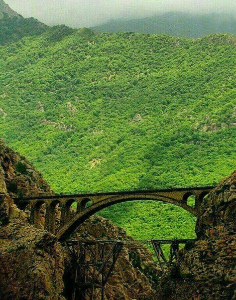 Varsak Bridge in Iran Iran Tourism, Visit Iran, Iran Culture, Iran Pictures, Iranian Architecture, Persian Architecture, Iran Travel, Luxor Egypt, Persian Culture