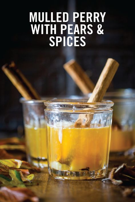 Try out some new flavors this winter with a unique cocktail complete with pears, brown sugar, nutmeg, and orange. This recipe for Mulled Perry with Pears and Spices is sure to warm you up thanks to its boozy addition! Kid Friendly Smoothie Recipes, Spicy Hot Chocolate, Pear Cider, Party Cocktails, Cozy Drinks, Mulled Cider, Easy Drink Recipes, Hot Toddy, Spice Recipes