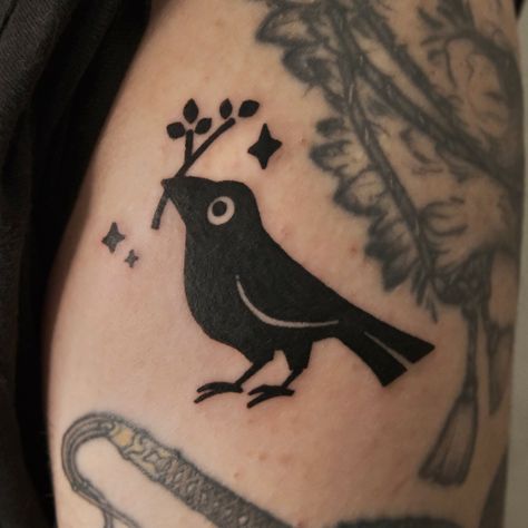 Shop Minimum Tattoo Ideas, Cute Crow Tattoo, Simple Crow Tattoo, Small Crow Tattoo, Flapjack Tattoo, Goblincore Tattoo, Fairytale Tattoo, Tattoo Layout, Blackbird Tattoo