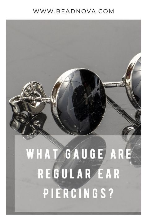 What gauge are regular in-ear piercings? Knowing how gauges work when getting pierced is essential, especially if you're planning to buy more accessories. Not all accessories are of the same size. #earpiercing #earrings #studearrings #piercing #earringgauge #gaugeearring Ear Piercings Gauges, Jewelry 101, Power Jewelry, Ear Gauge Sizes, Types Of Ear Piercings, Ear Lobe Piercings, Earring Hole, Industrial Jewelry, Jewelry Organizer Diy