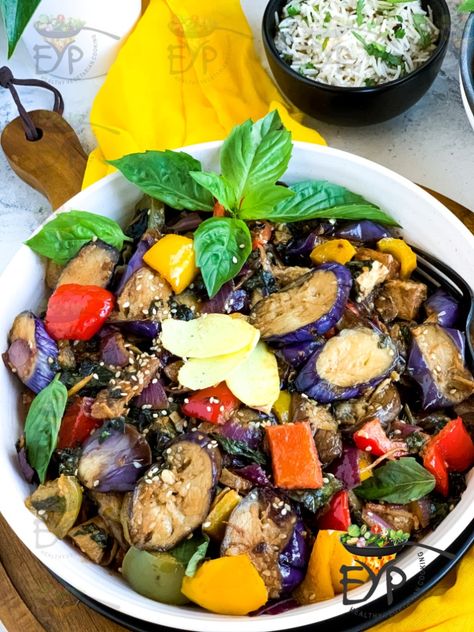 Thai Basil Eggplant: Vegan and Gluten Free via @EnhanceYourPalate Eggplant Photography, Basil Eggplant, Pad Prik, Eggplant Vegan, Fried Eggplant Recipes, Thai Eggplant, Spicy Eggplant, Vegan Side Dishes, Vegetarian Entrees