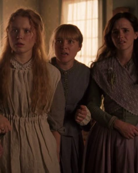 Little Women Laurie, Jo And Laurie, Eliza Scanlen, Little Women Costumes, Beth March, Little Women Aesthetic, March Sisters, Meg March, Oz Movie