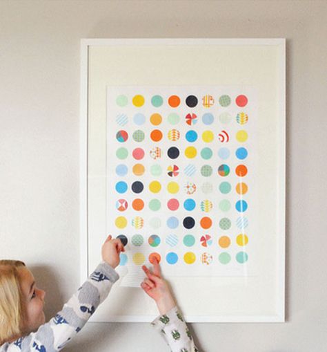 Circle Punch Art, Studio Diy, Mural Ideas, Circle Wall Art, Foto Tips, Circle Punch, Crafty Kids, Circle Art, Punch Art