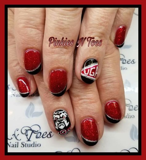 Uga Nails Design, Cheer Mom Nails, Uga Football Nails, Georgia Football Nails, Georgia Bulldogs Nails Designs, Georgia Bulldog Nails Designs, Georgia Nails Designs, Red And Black Football Nails, Ga Bulldog Nails