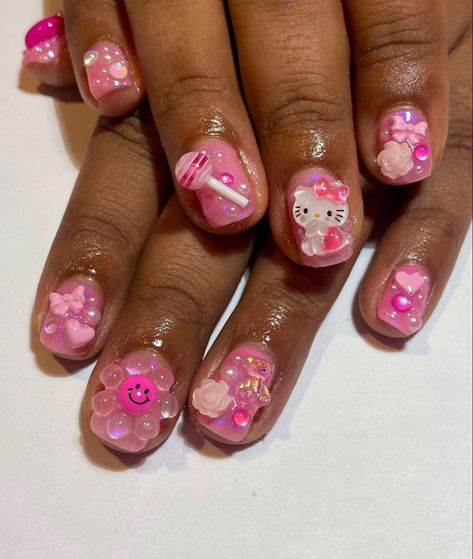 Short Charm Nails, Short Nails Charms, Hello Kitty Charm Nails, Short Kawaii Nails, Cute Nail Ideas For Kids, Short Nails With Charms, Decora Nails, Alt Nails, Asia Nails