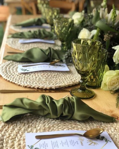 Clipkulture | Green and Rustic Umembeso Traditional Wedding Decor With Prices Zulu Traditional Wedding Decor, Umembeso Decor, African Traditional Wedding Decoration, Nigerian Wedding Decor, Zulu Traditional Wedding, African Wedding Theme, Wedding Couple Table, Zulu Wedding, Green Tablescape