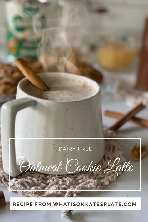 Oatmeal Cookie Chia Latte, Oatmeal Cookie Latte, Dairy Free Starbucks, Walnut Syrup, Coffee Camper, Homemade Oatmeal Cookies, Fall Beverages, Chai Latte Recipe, Diy Oatmeal