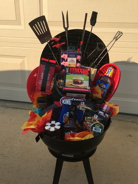 My BBQ gift basket                                                                                                                                                                                 More Bbq Grill Gift Basket Ideas, Bbq Auction Basket Ideas, Grill Raffle Basket Ideas, Bbq Basket Ideas Silent Auction, Bbq Raffle Basket, Bbq Fundraiser Ideas, Grill Basket Gift, Bbq Raffle Basket Ideas, Grilling Basket Ideas